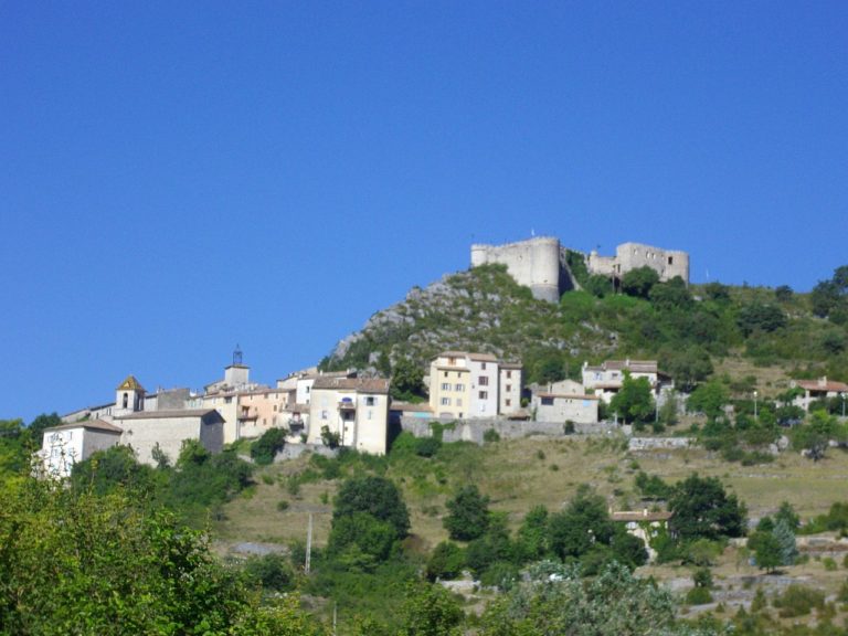 Trigance: exposition des oeuvres de Marcel Caula