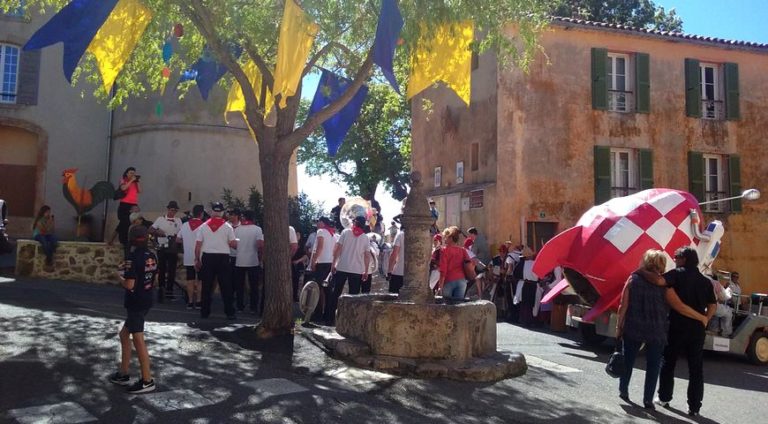 La fête de l&rsquo;oeuf de retour à Tourtour