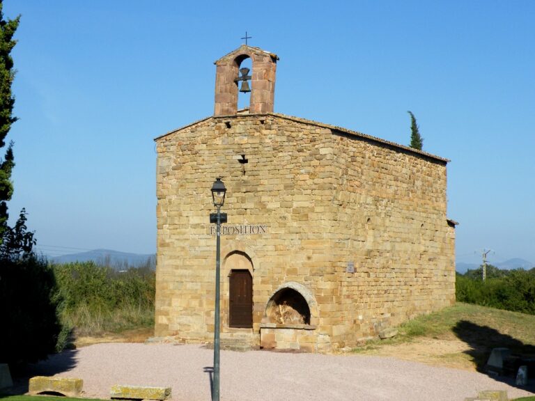 Chapelle Saint-Pierre Roquebrune sur Argens
